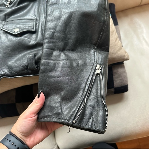 Vintage Leather Jacket - Picture 4 of 8